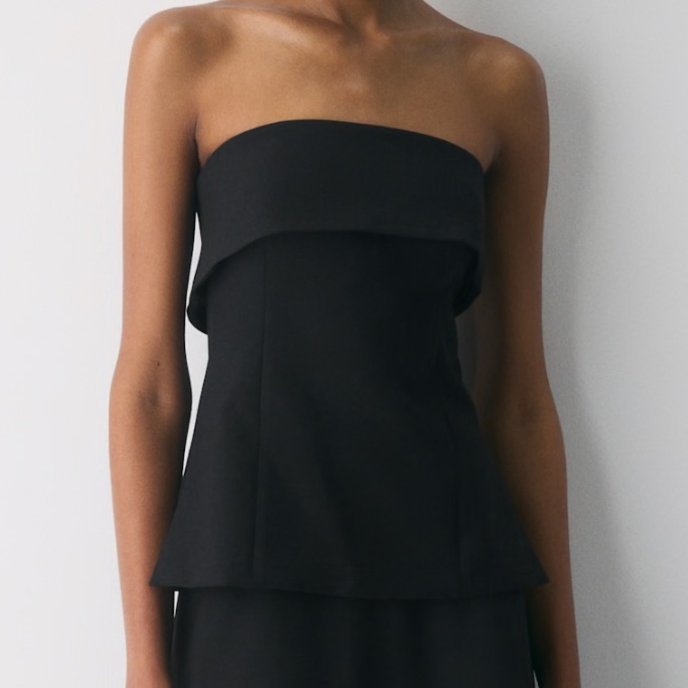 Aritzia Babaton Element Tube Top